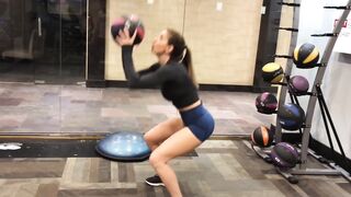 Christinakhalil (Christina Khalil) OnlyFans Leaks YouTube Lebanese-born social media influencer 26