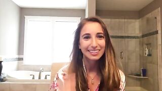 Christinakhalil (Christina Khalil) OnlyFans Leaks YouTube Lebanese-born social media influencer 32