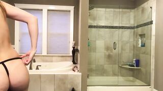 Christinakhalil (Christina Khalil) OnlyFans Leaks Streaming Lebanese-born social media influencer 3