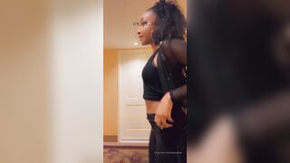 Kayyybear (Kay Bear) OnlyFans Leaks Azeroth Ebony Sexy Ass 30
