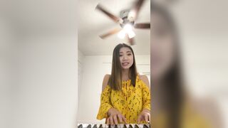 Jasminericegirl (Jasmine Rice) OnlyFans Leaks Asian Chinese gorilla grip coochie 2