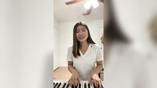 Jasminericegirl (Jasmine Rice) OnlyFans Leaks Asian Chinese gorilla grip coochie 25