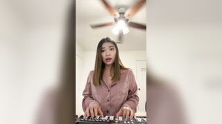 Jasminericegirl (Jasmine Rice) OnlyFans Leaks Asian Chinese gorilla grip coochie 32