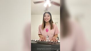 Jasminericegirl (Jasmine Rice) OnlyFans Leaks Asian Chinese gorilla grip coochie 24