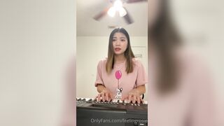 Jasminericegirl (Jasmine Rice) OnlyFans Leaks Asian Chinese gorilla grip coochie 24