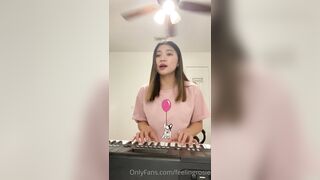 Jasminericegirl (Jasmine Rice) OnlyFans Leaks Asian Chinese gorilla grip coochie 24