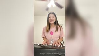 Jasminericegirl (Jasmine Rice) OnlyFans Leaks Asian Chinese gorilla grip coochie 24