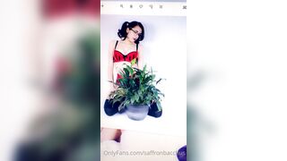 Saffronbacchus (Saffron Bacchus) OnlyFans Leaks Sexy Snaps of Candian Girl 3