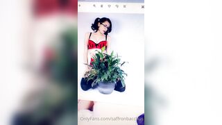 Saffronbacchus (Saffron Bacchus) OnlyFans Leaks Sexy Snaps of Candian Girl 3