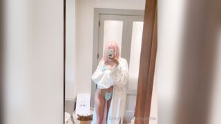Vyvan Le (vyvanle) OnlyFans Leaks Netherlands Asian Chinese Babe 19