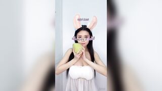 Vyvan Le (vyvanle) OnlyFans Leaks Netherlands Asian Chinese Babe 51