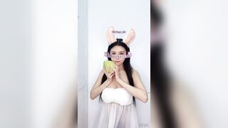 Vyvan Le (vyvanle) OnlyFans Leaks Netherlands Asian Chinese Babe 51