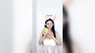 Vyvan Le (vyvanle) OnlyFans Leaks Netherlands Asian Chinese Babe 51