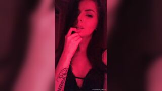 Troublekels (troublekels_official) OnlyFans Leaks Charleston Trouble Kels Girls 18