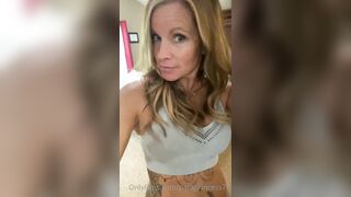 Kristikreamvip (paraprincess77) OnlyFans Leaks Paramedic 45 yo milf 382