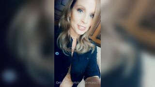 Kristikreamvip (paraprincess77) OnlyFans Leaks Paramedic 45 yo milf 47