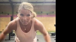 Kristikreamvip (paraprincess77) OnlyFans Leaks Paramedic 45 yo milf 401