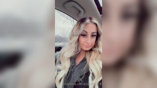 Bellaslaysxo (Bella) OnlyFans Leaks Blonde girl beautiful perky breast and big butt 28