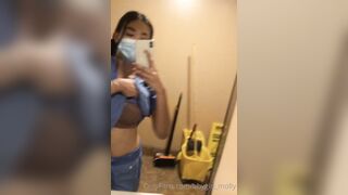 Bbygirl_molly (Molly) OnlyFans Leaks Petite Freaky Asian girl booty & phat 19