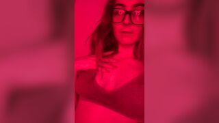 Tyleranderinx (TylerAndErin) OnlyFans Leaks 19 & 22 years old couple who love to get down and dirty 183