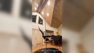 Leslie Golden (lesliehannahbelle) OnlyFans Leaks Instagram Star is a Former Cheerleader 20