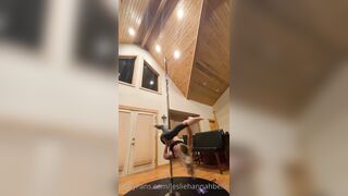 Leslie Golden (lesliehannahbelle) OnlyFans Leaks Instagram Star is a Former Cheerleader 20