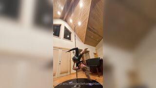 Leslie Golden (lesliehannahbelle) OnlyFans Leaks Instagram Star is a Former Cheerleader 20