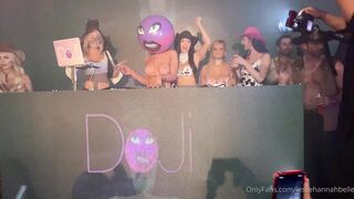 Leslie Golden (lesliehannahbelle) OnlyFans Leaks Instagram Star is a Former Cheerleader 23