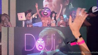 Leslie Golden (lesliehannahbelle) OnlyFans Leaks Instagram Star is a Former Cheerleader 23