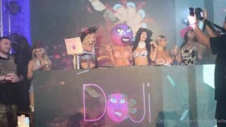 Leslie Golden (lesliehannahbelle) OnlyFans Leaks Instagram Star is a Former Cheerleader 23