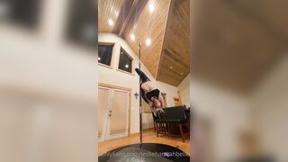 Leslie Golden (lesliehannahbelle) OnlyFans Leaks Instagram Star is a Former Cheerleader 21