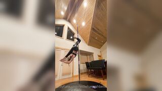 Leslie Golden (lesliehannahbelle) OnlyFans Leaks Instagram Star is a Former Cheerleader 21