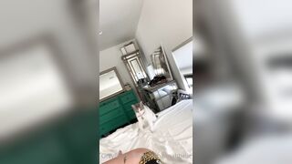 Leslie Golden (lesliehannahbelle) OnlyFans Leaks Instagram Star is a Former Cheerleader 59