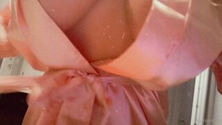 Madisonc1997 (Madison Carter) OnlyFans Leaks Maddi MFC model Natural 30HH boobs Super Dork 119