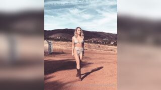 Leslie Golden (lesliehannahbelle) OnlyFans Leaks Instagram Star is a Former Cheerleader 19