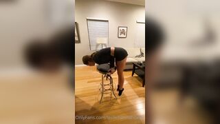 Leslie Golden (lesliehannahbelle) OnlyFans Leaks Instagram Star is a Former Cheerleader 33