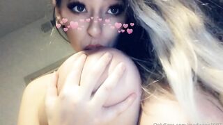 Madisonc1997 (Madison Carter) OnlyFans Leaks Maddi MFC model Natural 30HH boobs Super Dork 44