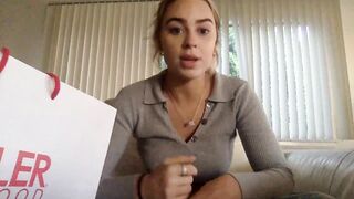 Leslie Golden (lesliehannahbelle) OnlyFans Leaks Instagram Star is an ex-Cheerleader 1