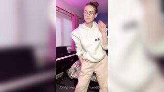 Highlandbunny (Highland Bunny) OnlyFans Leaks Friendly Scottish lass with nice tits and big ass 100