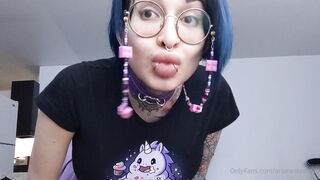 Arianestamour (Ariane Saint-Amour) OnlyFans Leaks Montreal fetish model and the ultimate geek girl 415