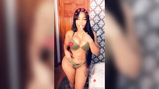 Ariielalalangosta (Ariela) OnlyFans Leaks ariiela1230 Ebony Latina Smug Girl Porn Video 9