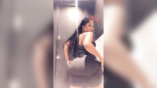 Ariielalalangosta (Ariela) OnlyFans Leaks ariiela1230 Ebony Latina Smug Girl Porn Video 13