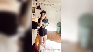 Theivoryfox (Ivory Fox) OnlyFans Leaks huge nerd, psych major, sweet tooth Porn Video 130