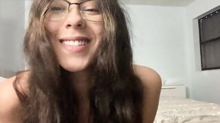 Stephkegels (Steph Kegels) OnlyFans Leaks a gril with a big smile & heart & ass Porn Video 152