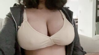 Stephkegels (Steph Kegels) OnlyFans Leaks a gril with a big smile & heart & ass Porn Video 59