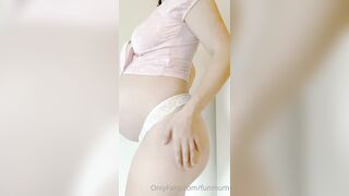 Funmum (Fun Mum aka TheFunMilf) OnlyFans The Fun Milf is a Hot Wife Porn Video 297