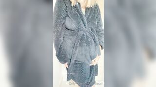 Funmum (Fun Mum aka TheFunMilf) OnlyFans The Fun Milf is a Hot Wife Porn Video 98