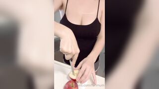 Funmum (Fun Mum aka TheFunMilf) OnlyFans The Fun Milf is a Hot Wife Porn Video 240