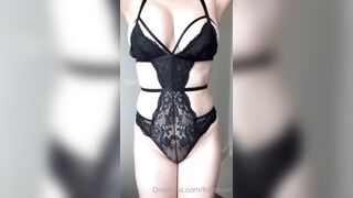 Funmum (Fun Mum aka TheFunMilf) OnlyFans The Fun Milf is a Hot Wife Porn Video 235