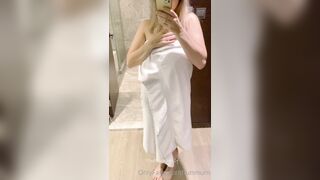 Funmum (Fun Mum aka TheFunMilf) OnlyFans The Fun Milf is a Hot Wife Porn Video 195